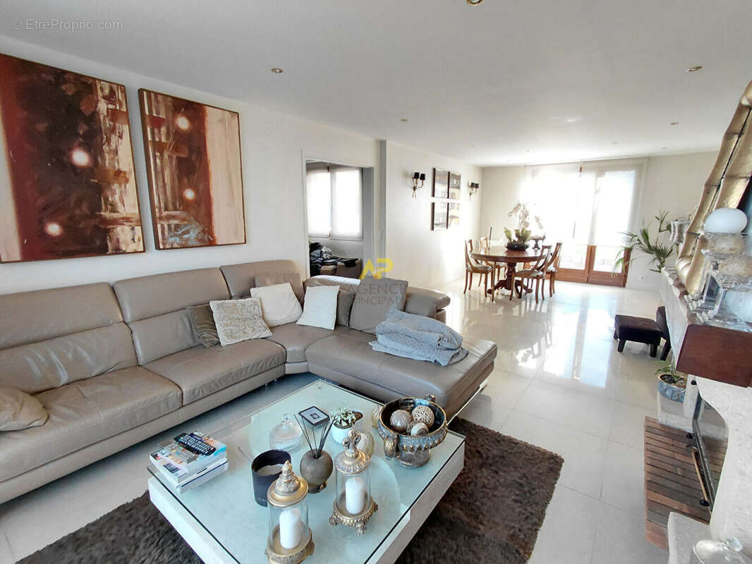 Maison à MONTIGNY-LES-CORMEILLES