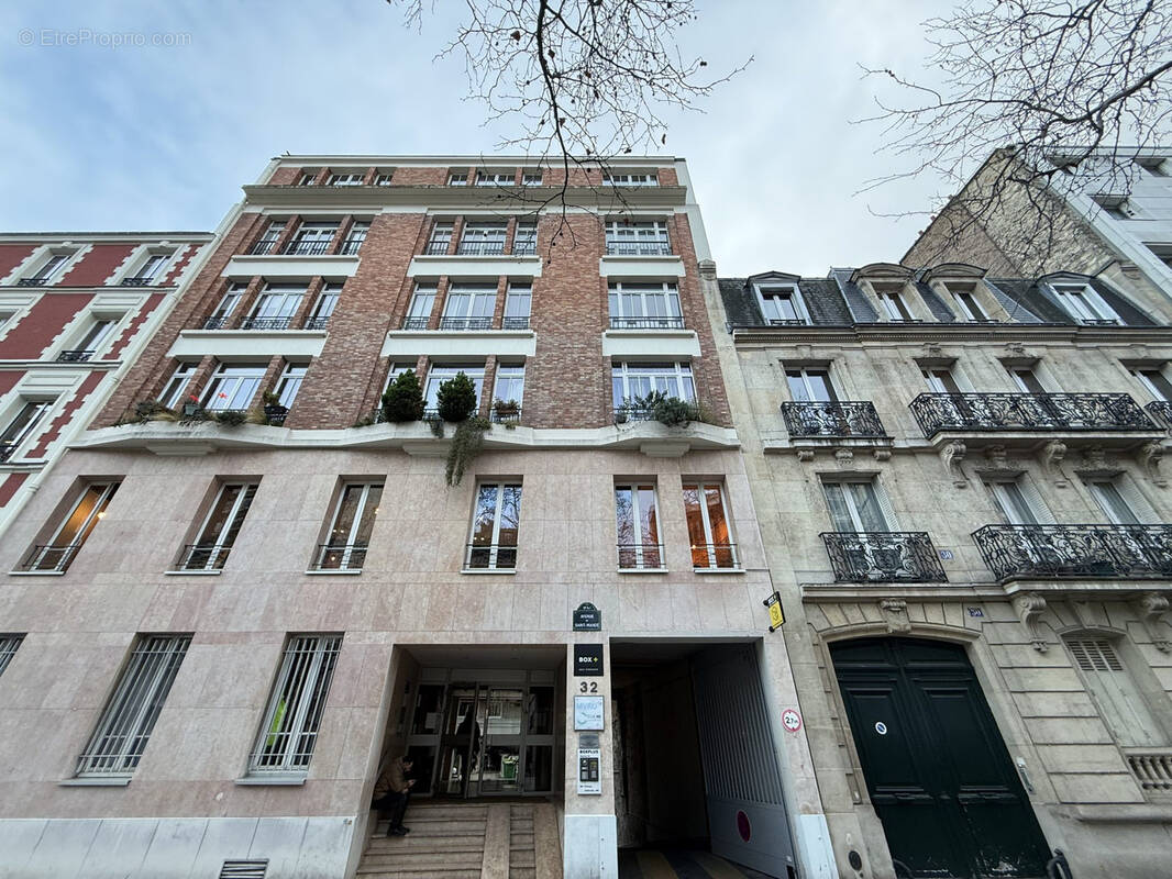 Parking à PARIS-12E