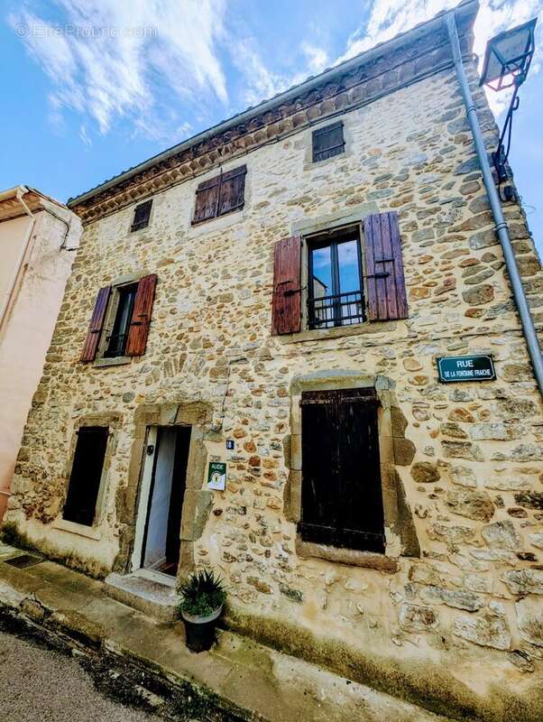 Maison à PARAZA