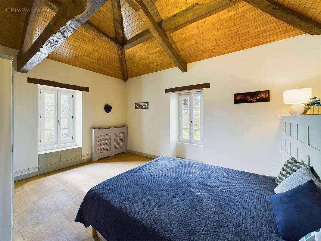 Propriété d’exception avec maison principale, maison d’amis et piscine en Tarn-et-Garonne proche Montaigu de Quercy - photo 11