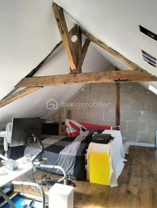 Maison à CINQ-MARS-LA-PILE