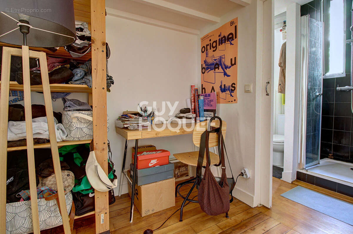 Appartement à PARIS-20E