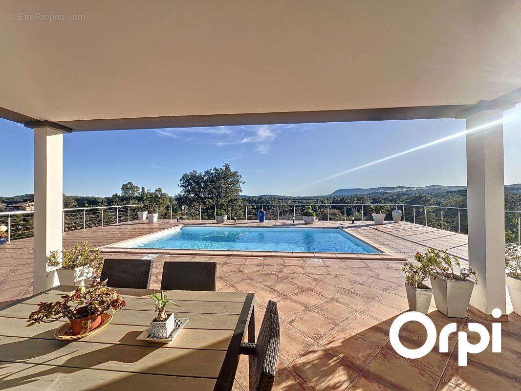 Maison à PORTO-VECCHIO