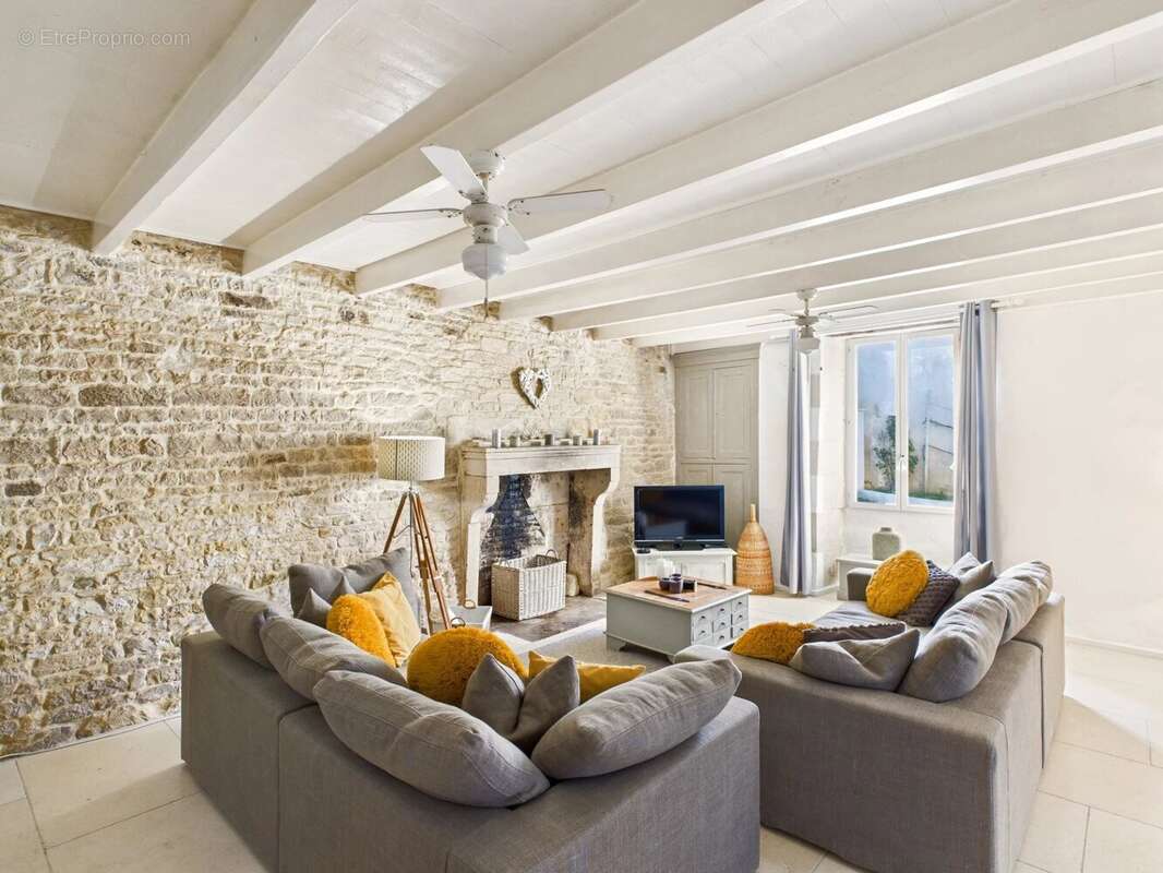 Maison à VILLEFAGNAN