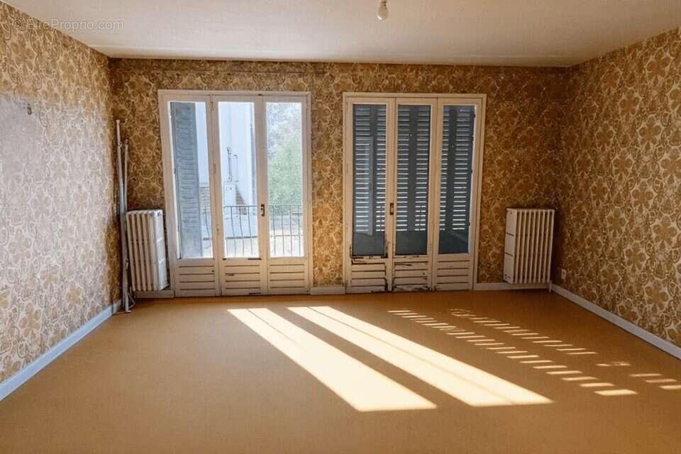 Maison à PONT-DU-CHATEAU