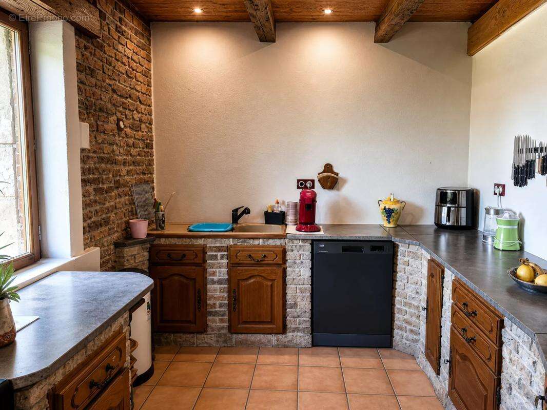 Maison de 5 pièces de 148 m² à Pleure - photo 7