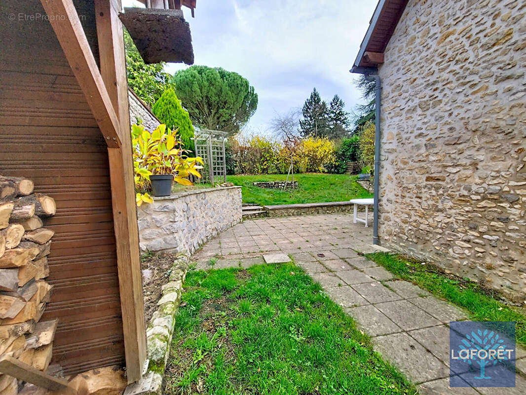 Maison à MORIGNY-CHAMPIGNY