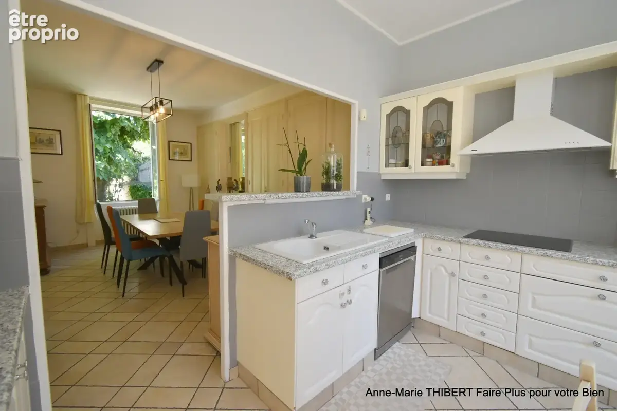 Maison à vendre 6 pièces VILLEURBANNE (69) - photo 12