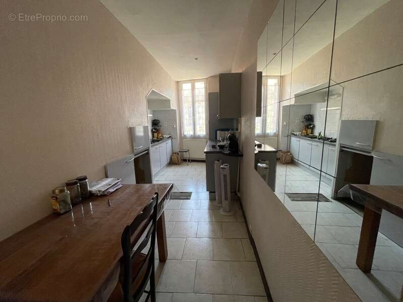 Appartement à DECAZEVILLE