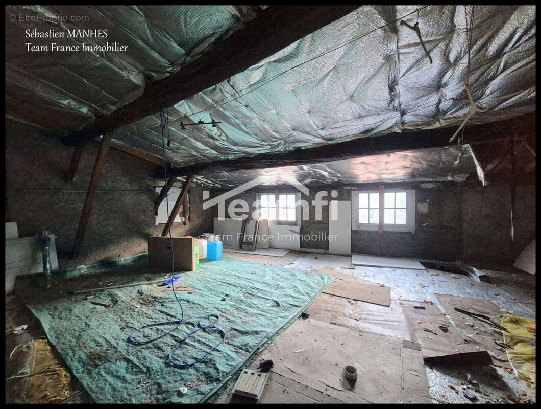 Appartement à THIERS