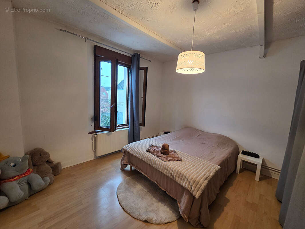 Maison à SAINT-QUENTIN