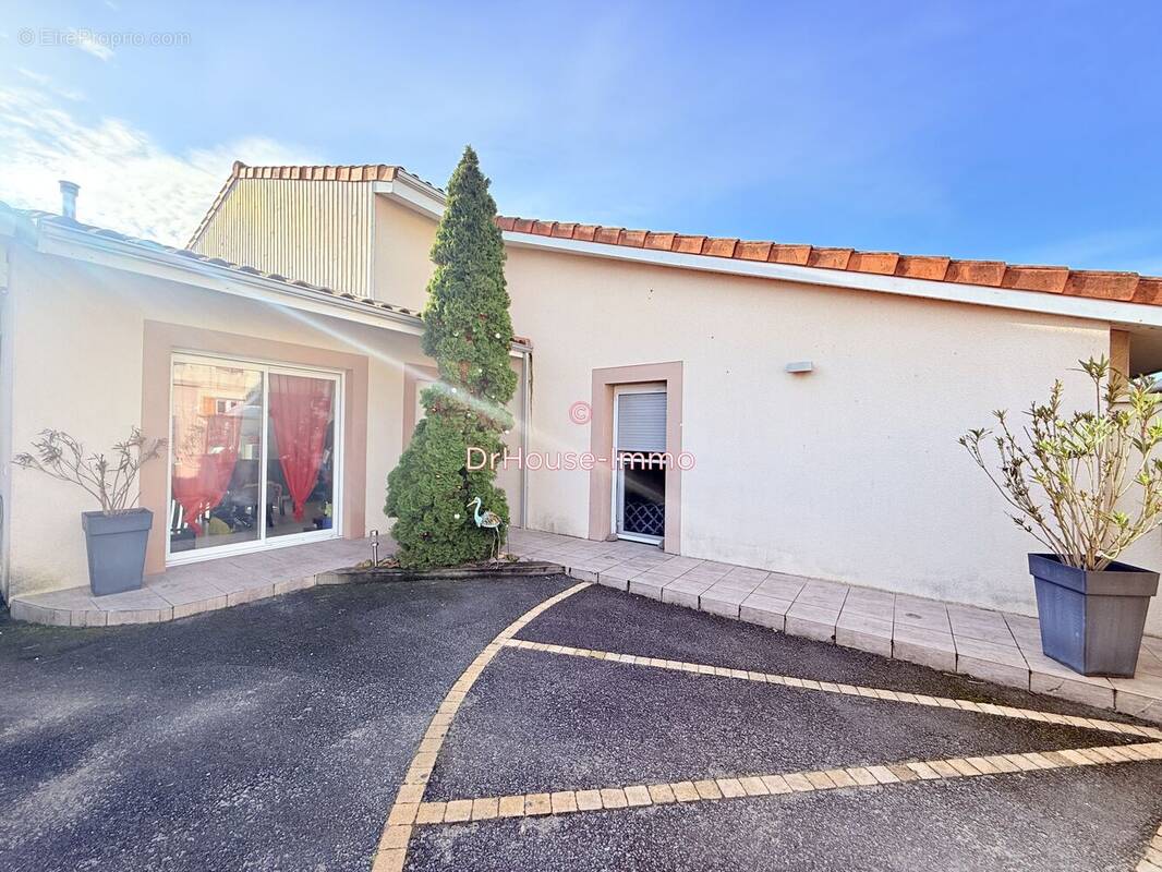 Maison à LAMARQUE