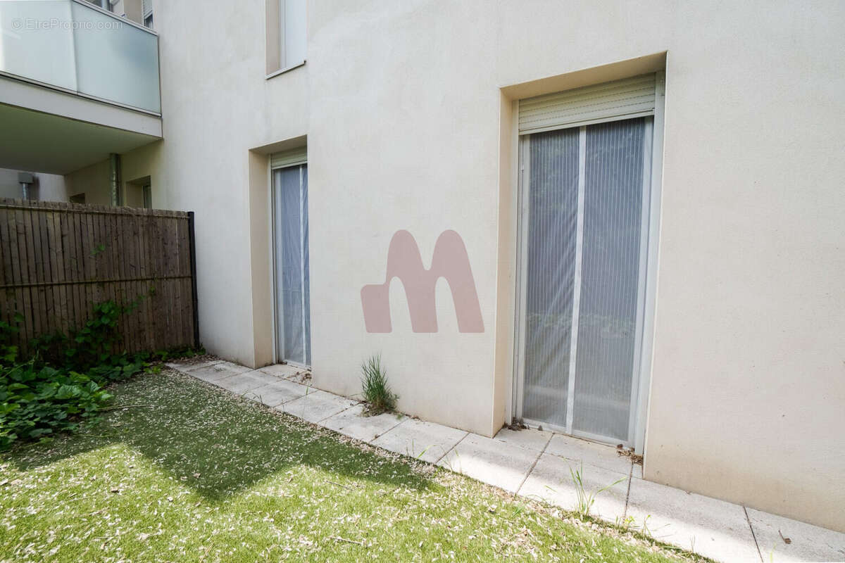 Appartement à SAINT-LAURENT-DE-MURE