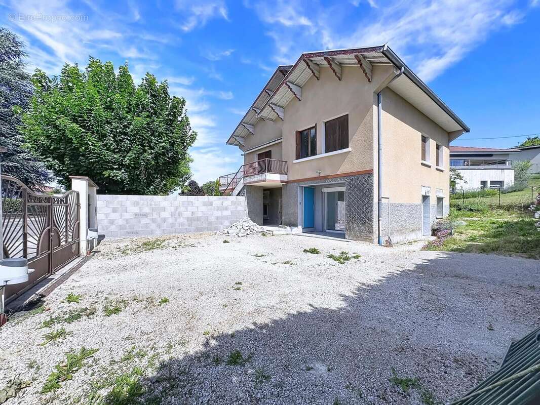 Appartement 62 m² à Saint-Cassien  - photo 2