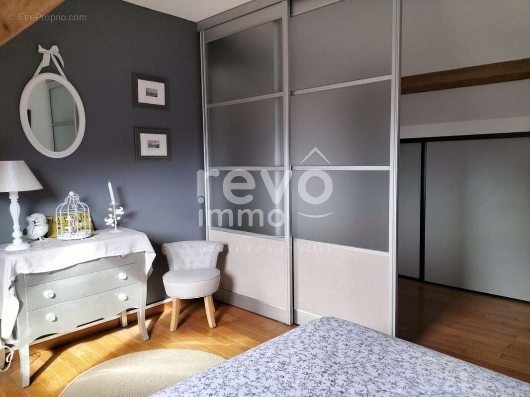 Maison à SAINT-BARTHELEMY-D&#039;ANJOU