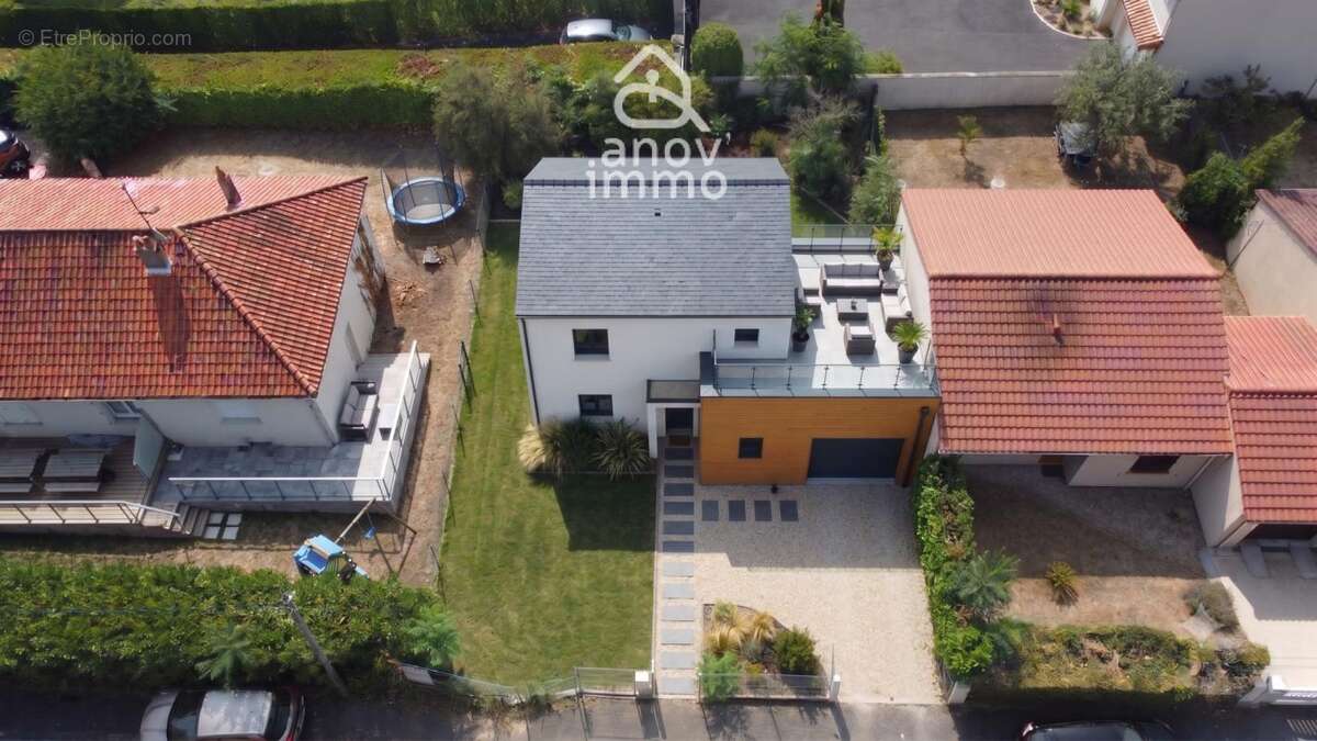 Chasseneuil du poitou (86360) - terrain constructible borné - photo 9