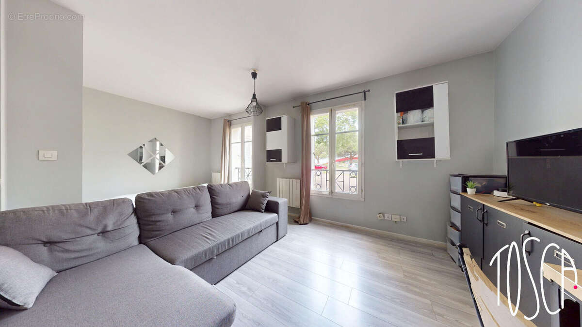 Appartement à THIAIS