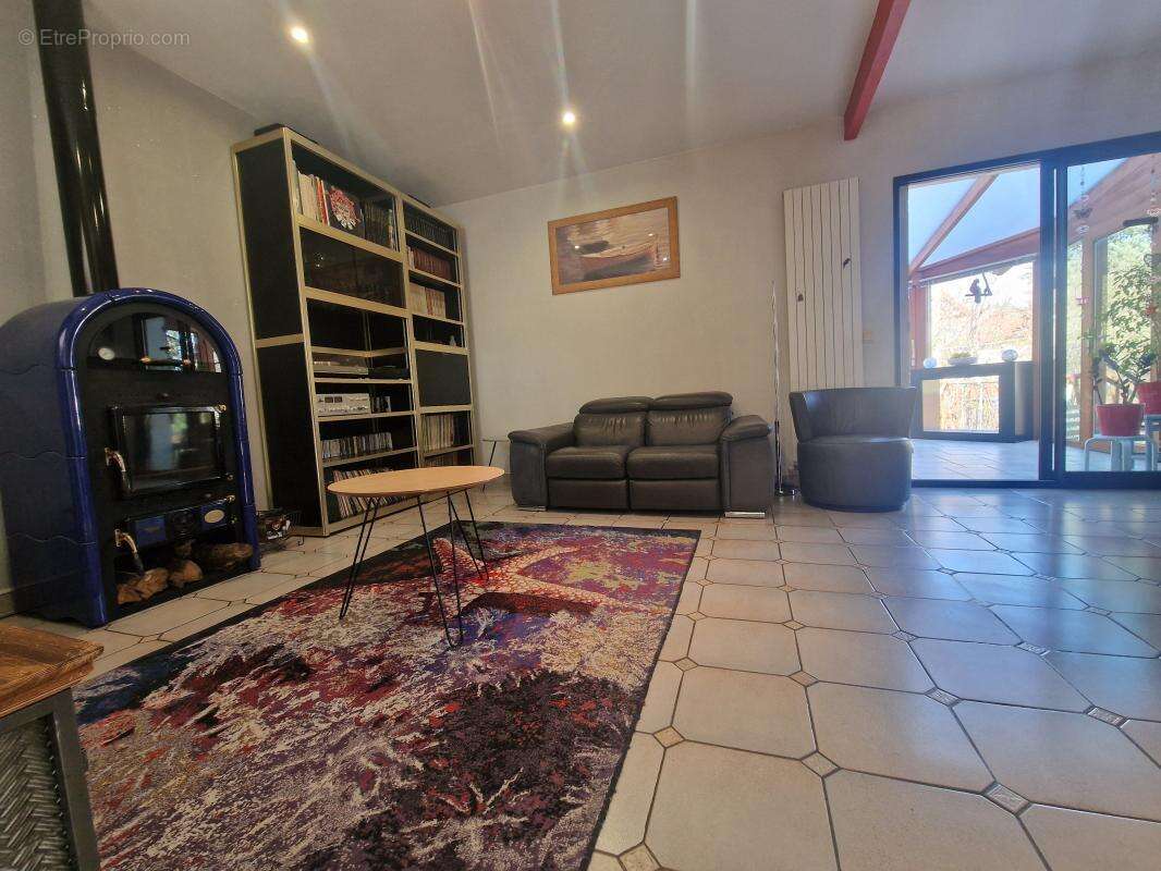 Maison à VAIRES-SUR-MARNE