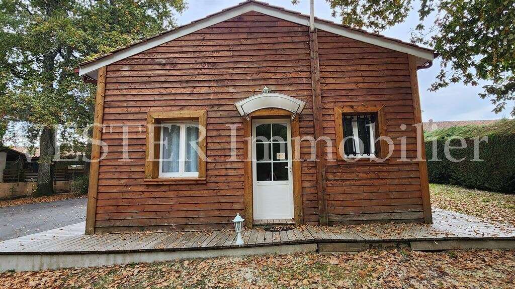 Maison à ECHOURGNAC