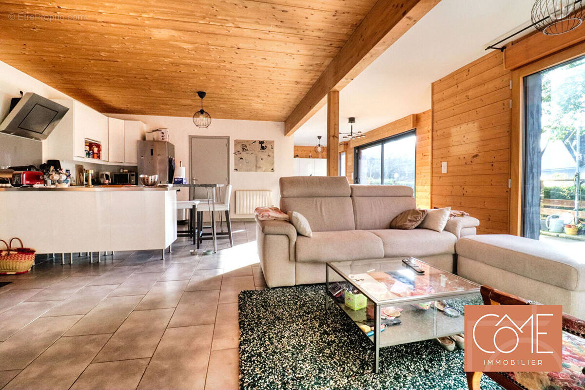 Maison à SAINT-AUBIN-D'AUBIGNE