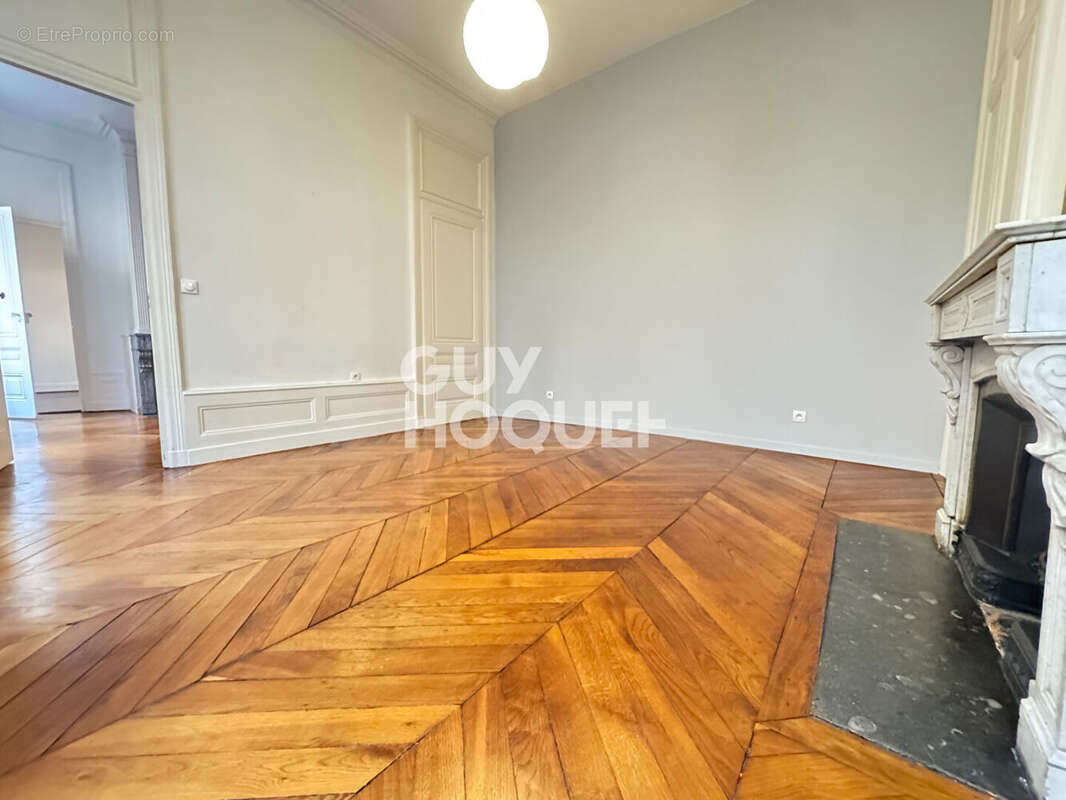 Appartement à LYON-6E