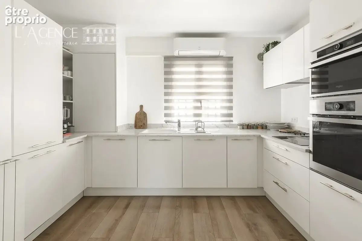 Maison 154 m² à Arles  - photo 3
