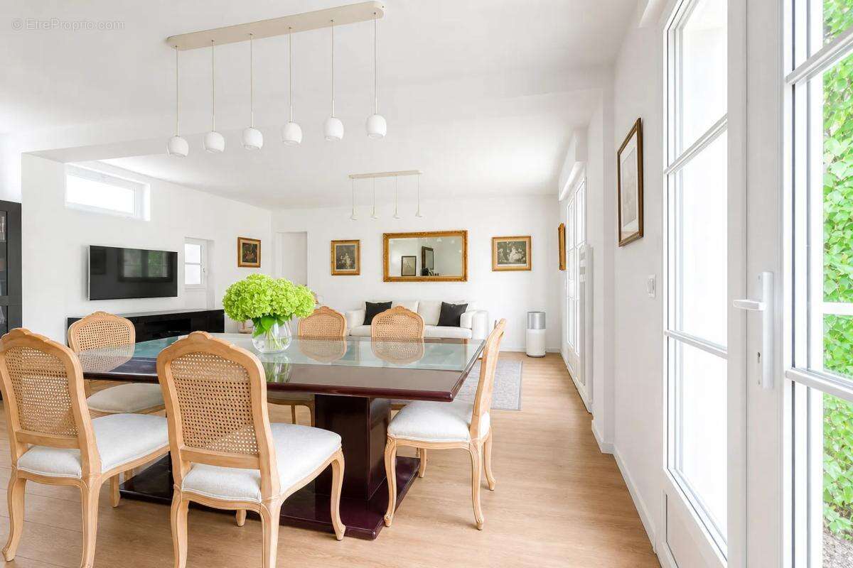 Appartement de 4 pièces de 80 m² situé à Garches - photo 5