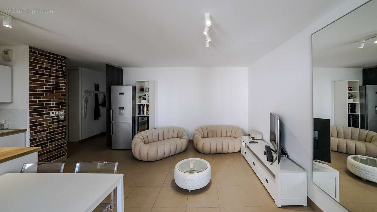Appartement à SAINT-JEAN-DE-VEDAS