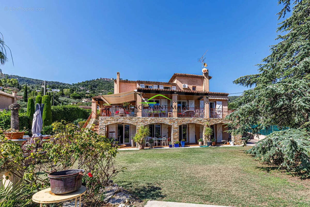 Maison à PEYMEINADE