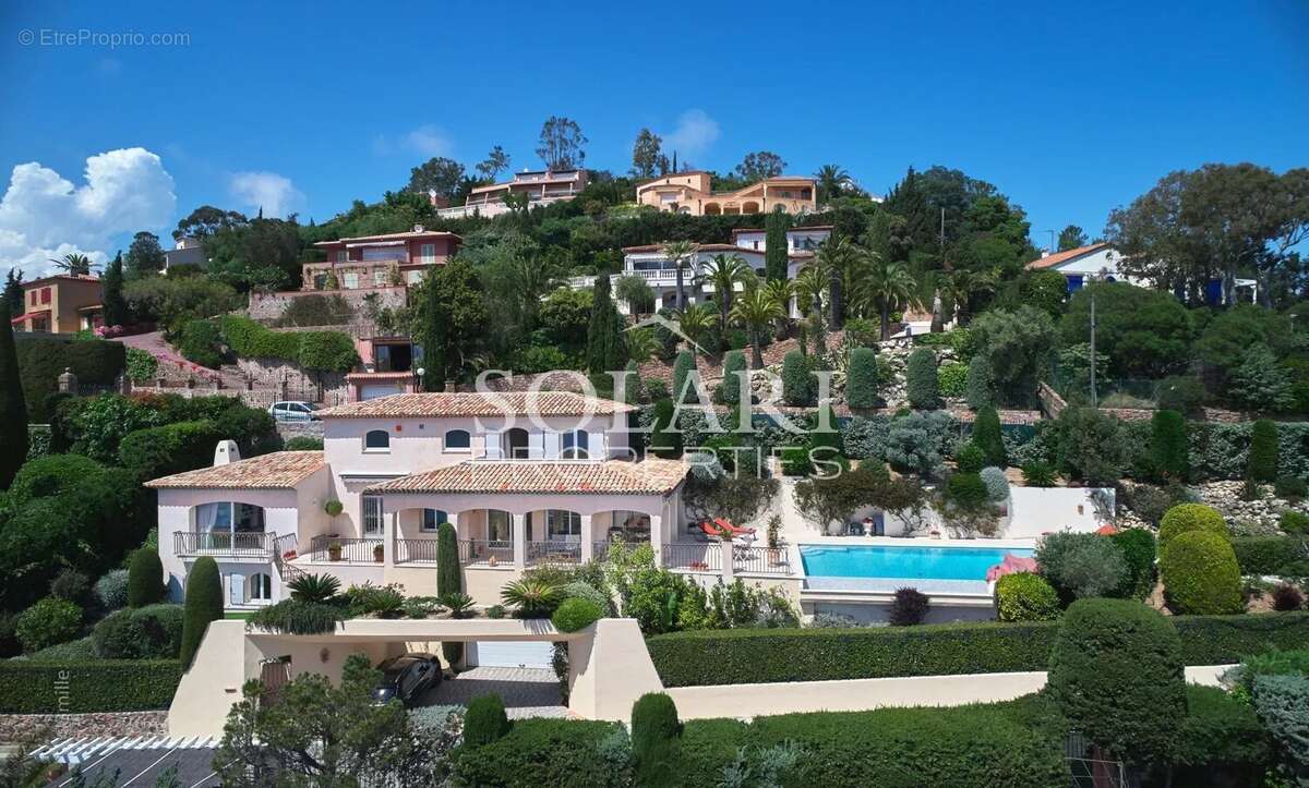 Maison à THEOULE-SUR-MER