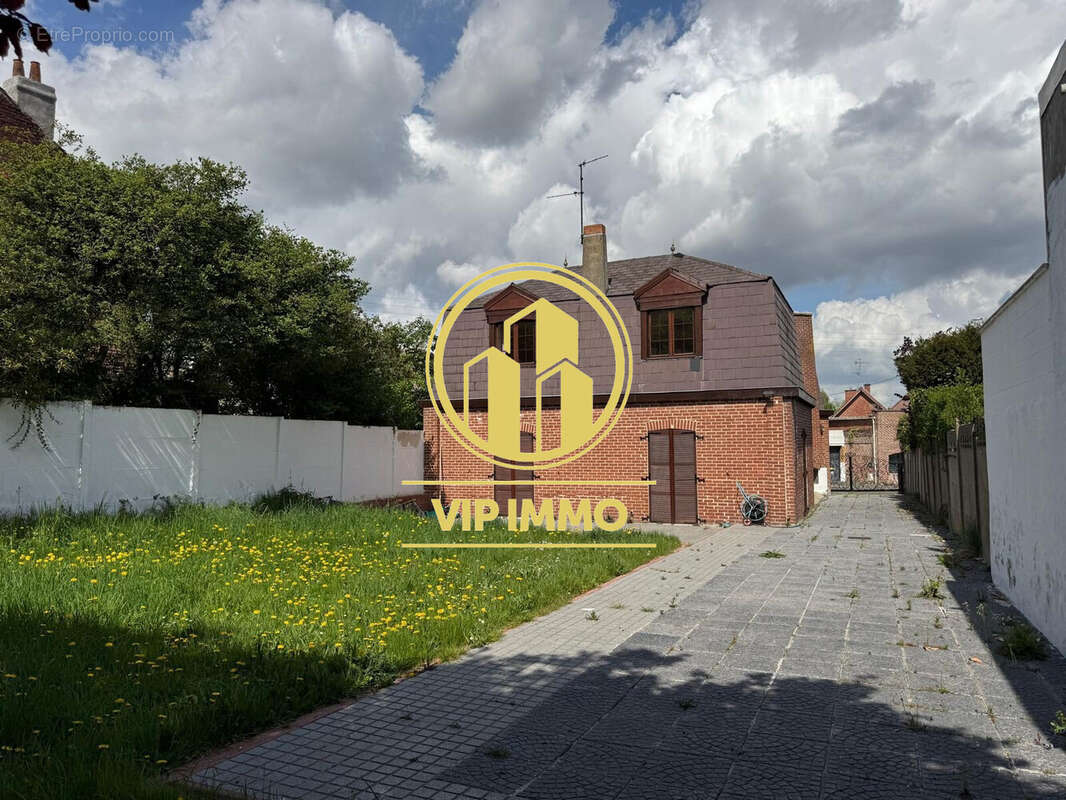 Maison à FACHES-THUMESNIL