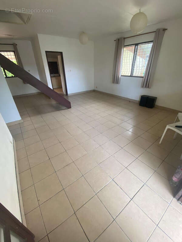 Maison à REMIRE-MONTJOLY