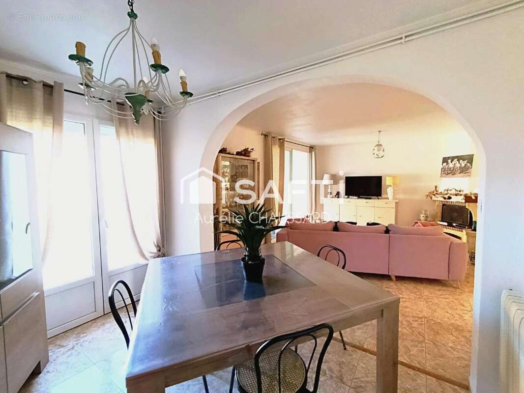 Photo 2 - Maison à COURSAN