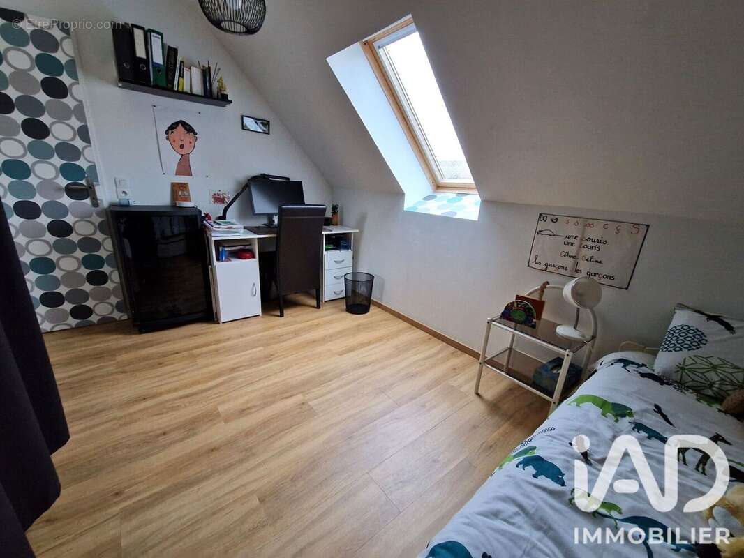 Maison 100 m² à Le Pin  - photo 3