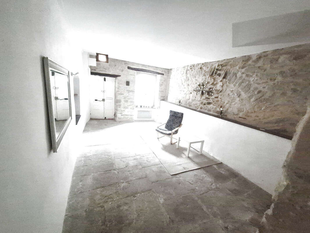 Maison à LA LIVINIERE