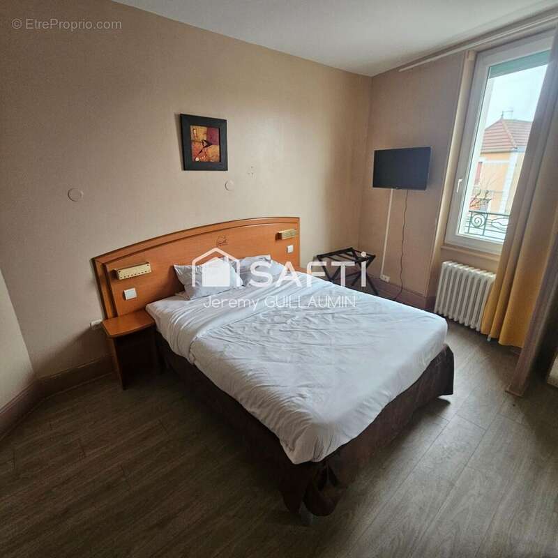 Photo 8 - Commerce à VARENNES-SUR-ALLIER