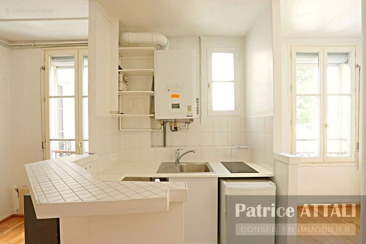 Appartement à PARIS-20E