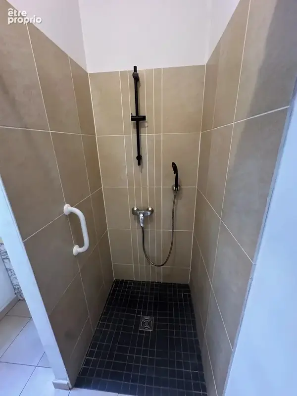 Appartement T2  52 m² rez de chaussée Beaucaire - photo 7