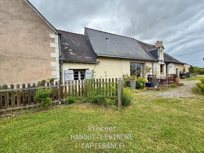 Maison à SOULAIRE-ET-BOURG