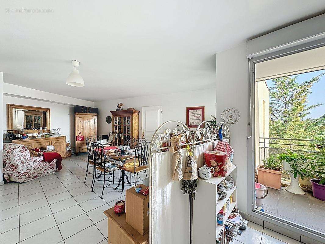 Appartement à CRAPONNE