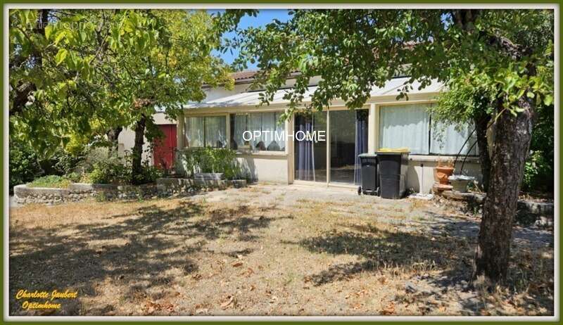 Maison à vendre 5 pièces Proche de CHALAIS (16) - photo 2