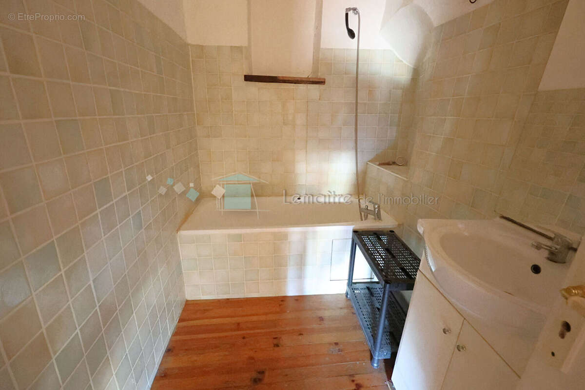 Maison Fayence 7 pièce(s) 180 m² en deux habitations - photo 16