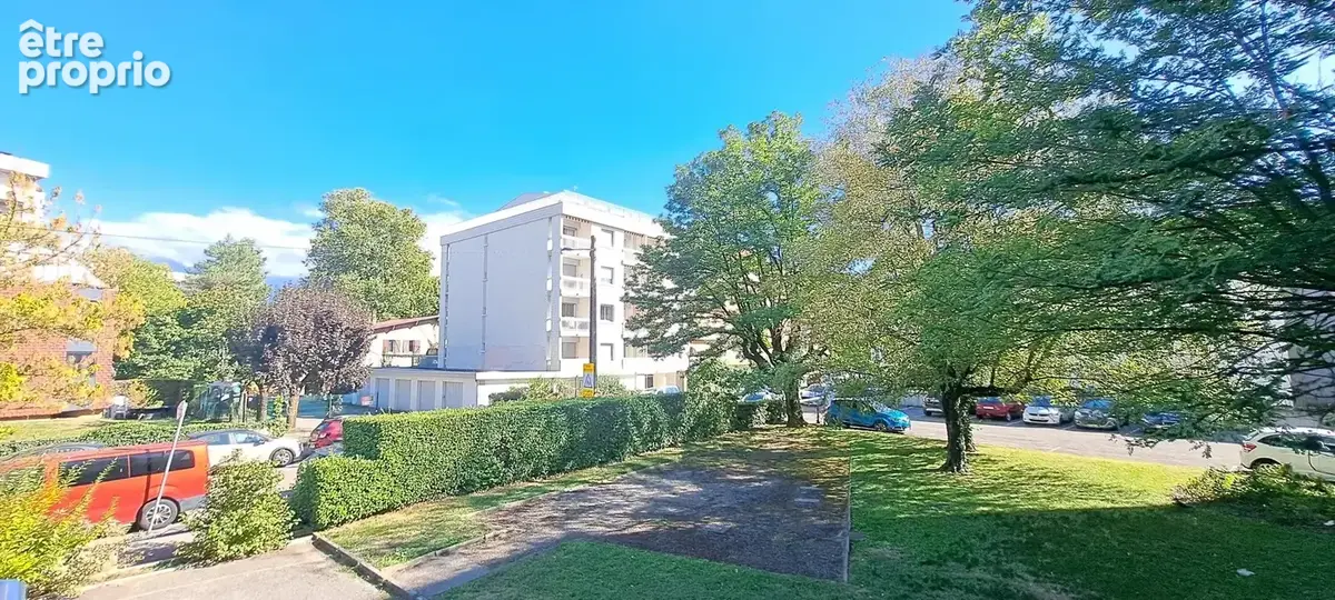 Grenoble  - T3 de 55 m2 avec cave et garage inclus ! - photo 2
