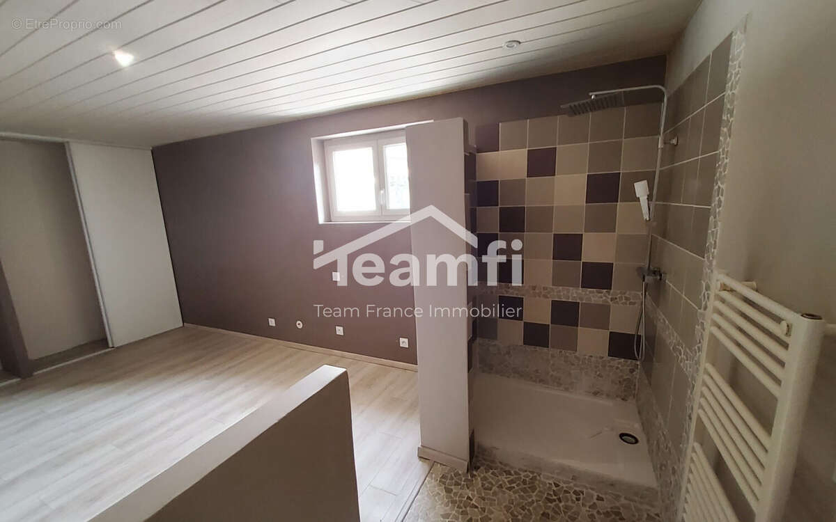 Appartement à GAGNIERES