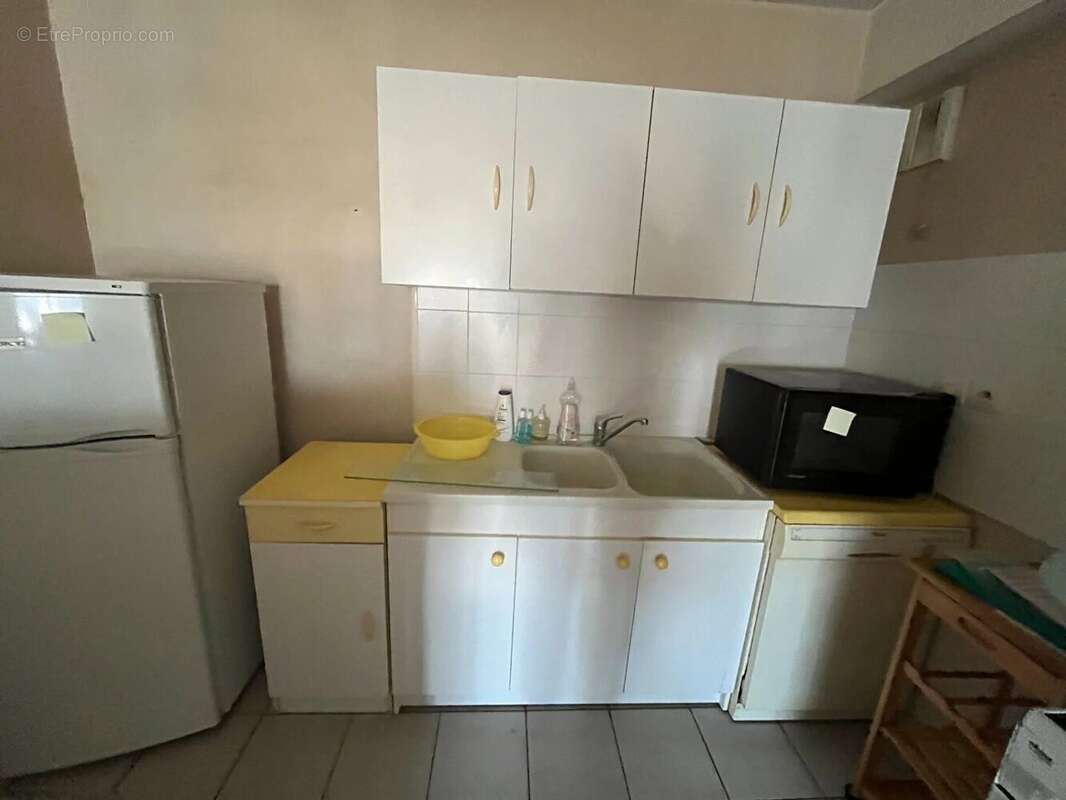 Appartement à MONDONVILLE-SAINT-JEAN