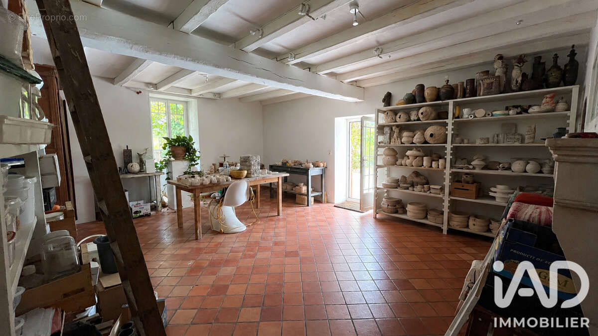 Maison 229 m² à Chaille-Les-Marais  - photo 2