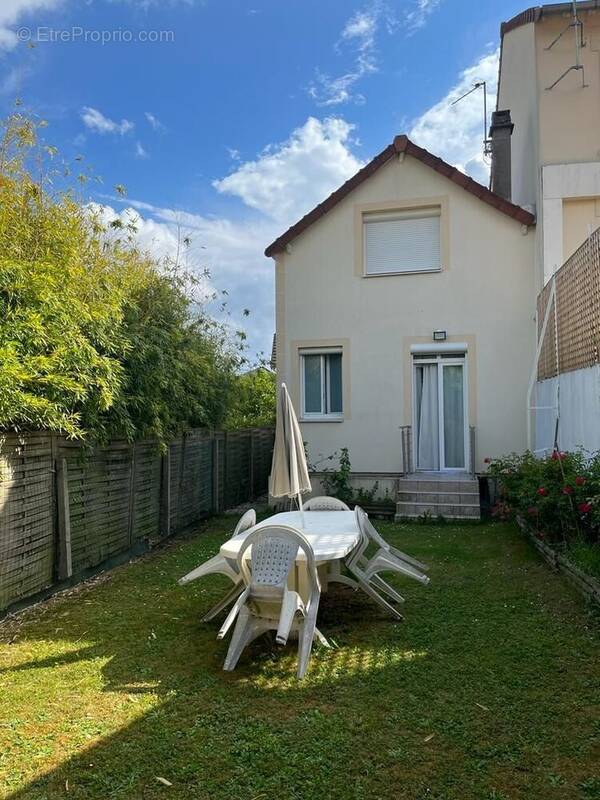 Maison à SAINT-PRIX