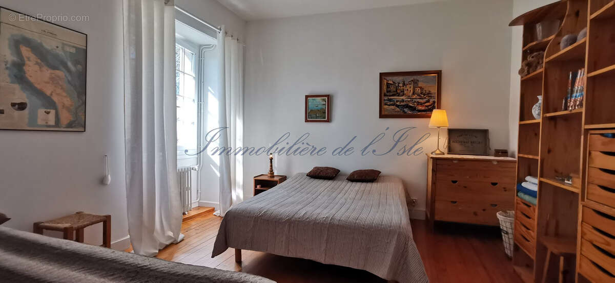 Maison à SAINT-ESTEPHE