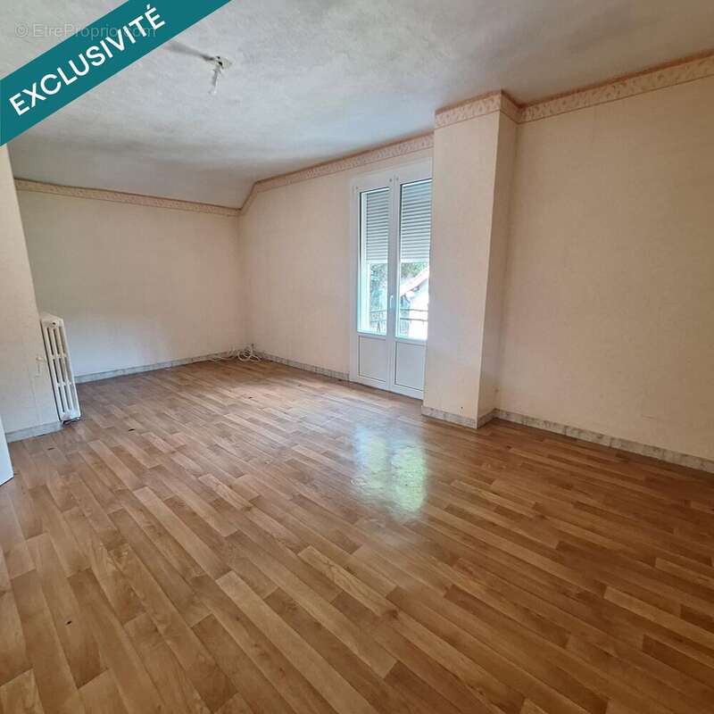 Maison 99 m² à Saint-Sernin-Du-Bois  - photo 4