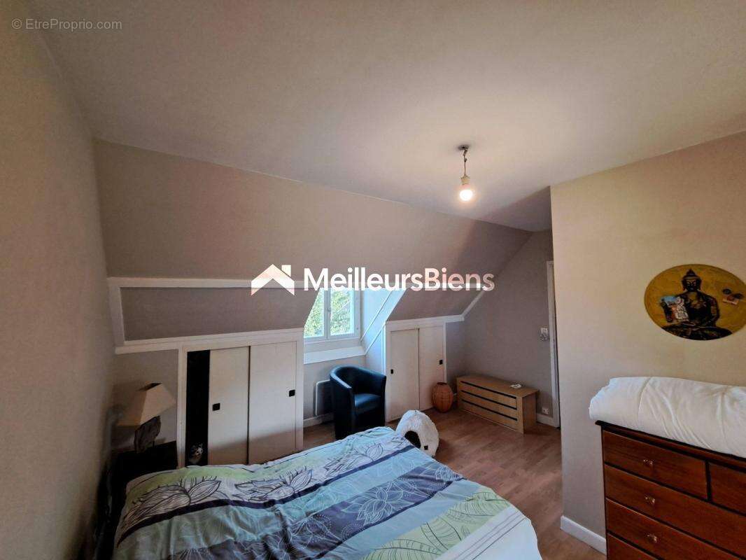 Maison à SAINT-JEAN-DE-BONNEVAL